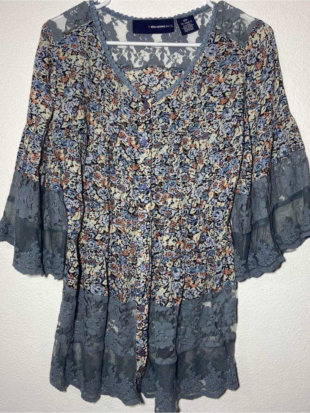 Whimsical Vintage DENIM 24/7 Blue Floral Lace-Trim Button Front Women's Top 12W